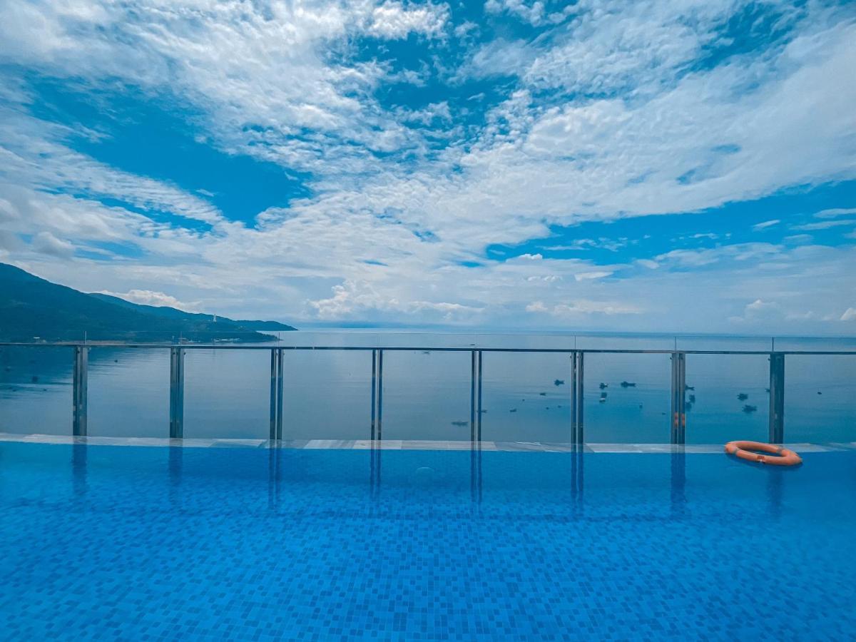 Grand Gold Beach Hotel & Spa Da Nang Exterior photo