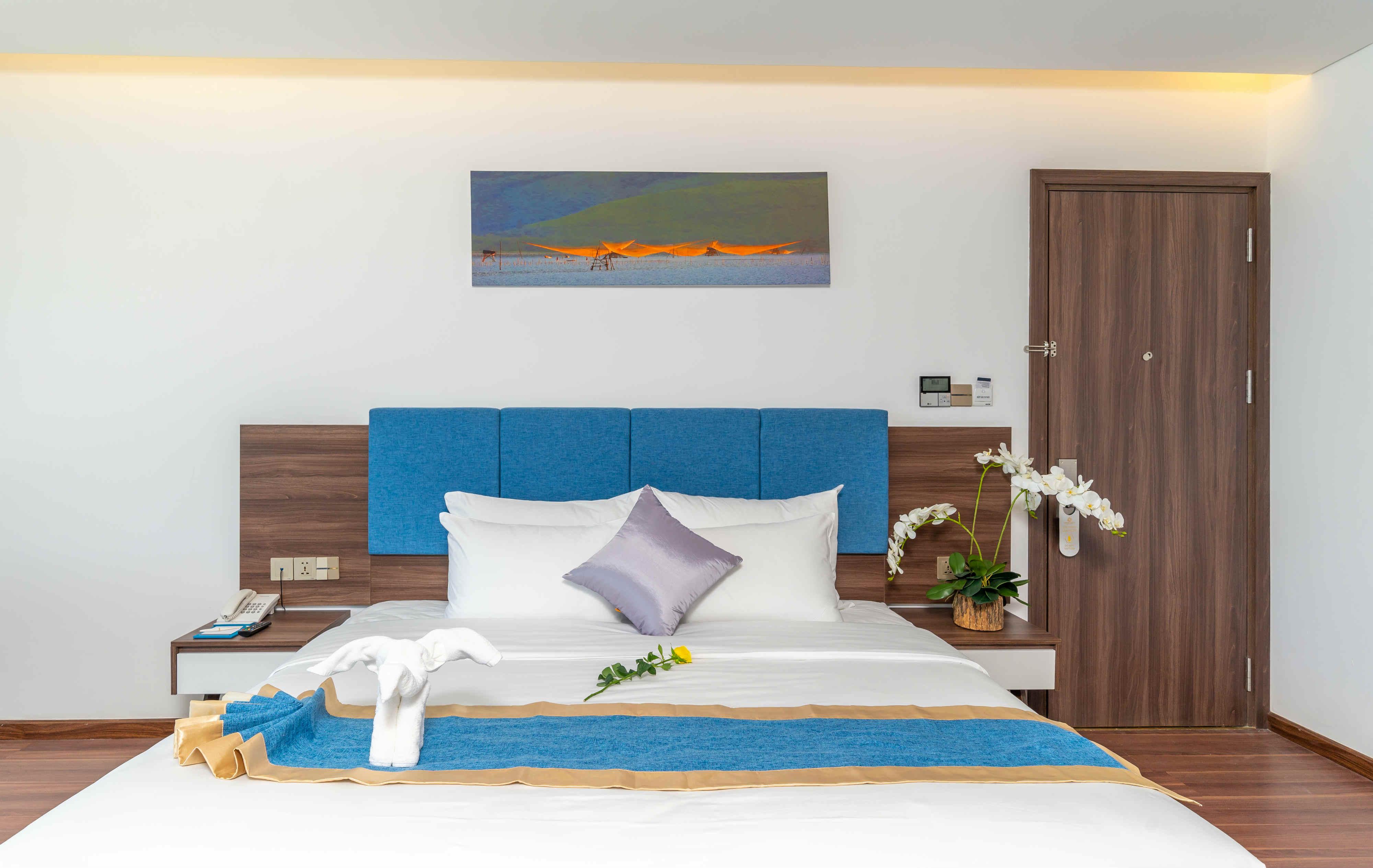 Grand Gold Beach Hotel & Spa Da Nang Exterior photo