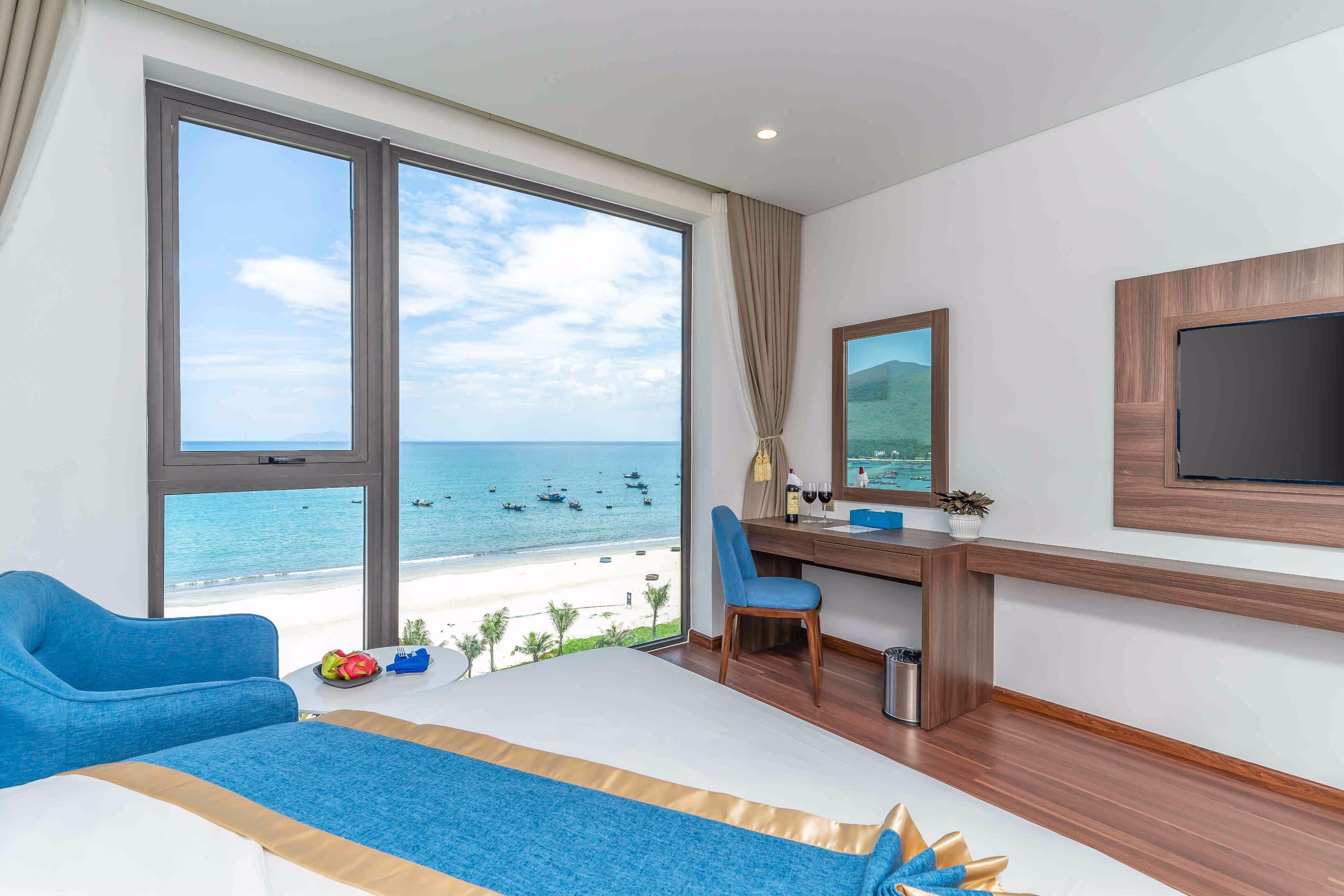 Grand Gold Beach Hotel & Spa Da Nang Exterior photo