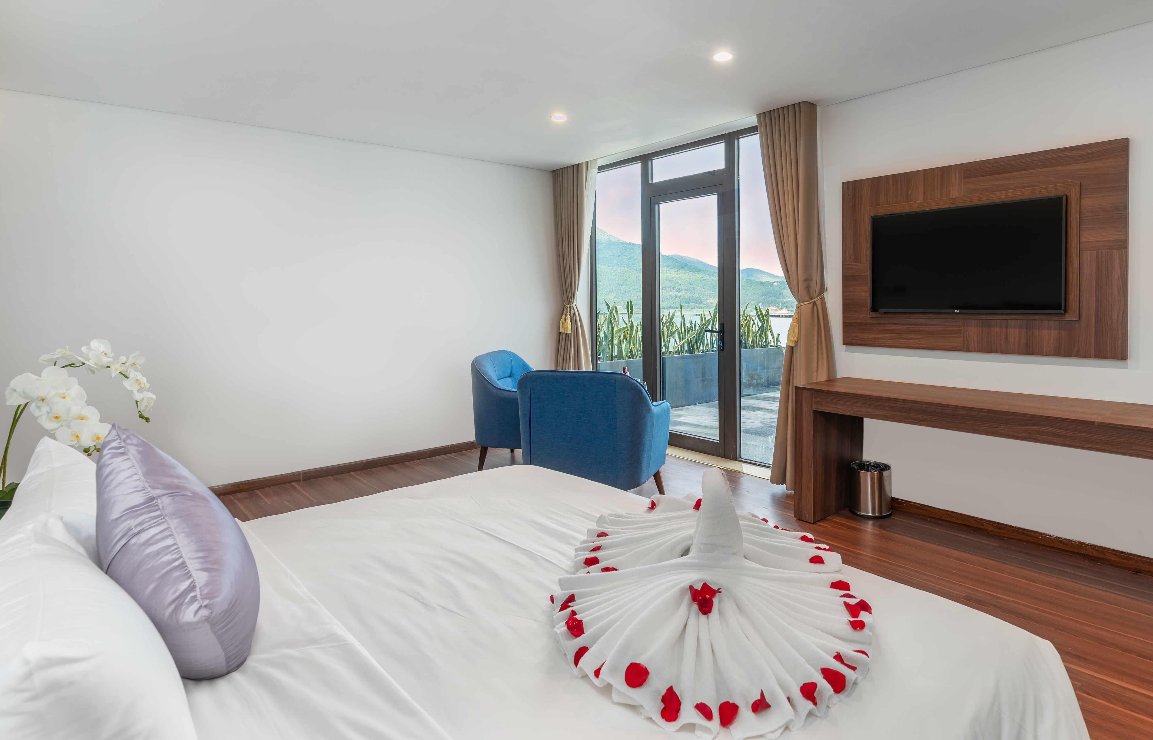 Grand Gold Beach Hotel & Spa Da Nang Exterior photo
