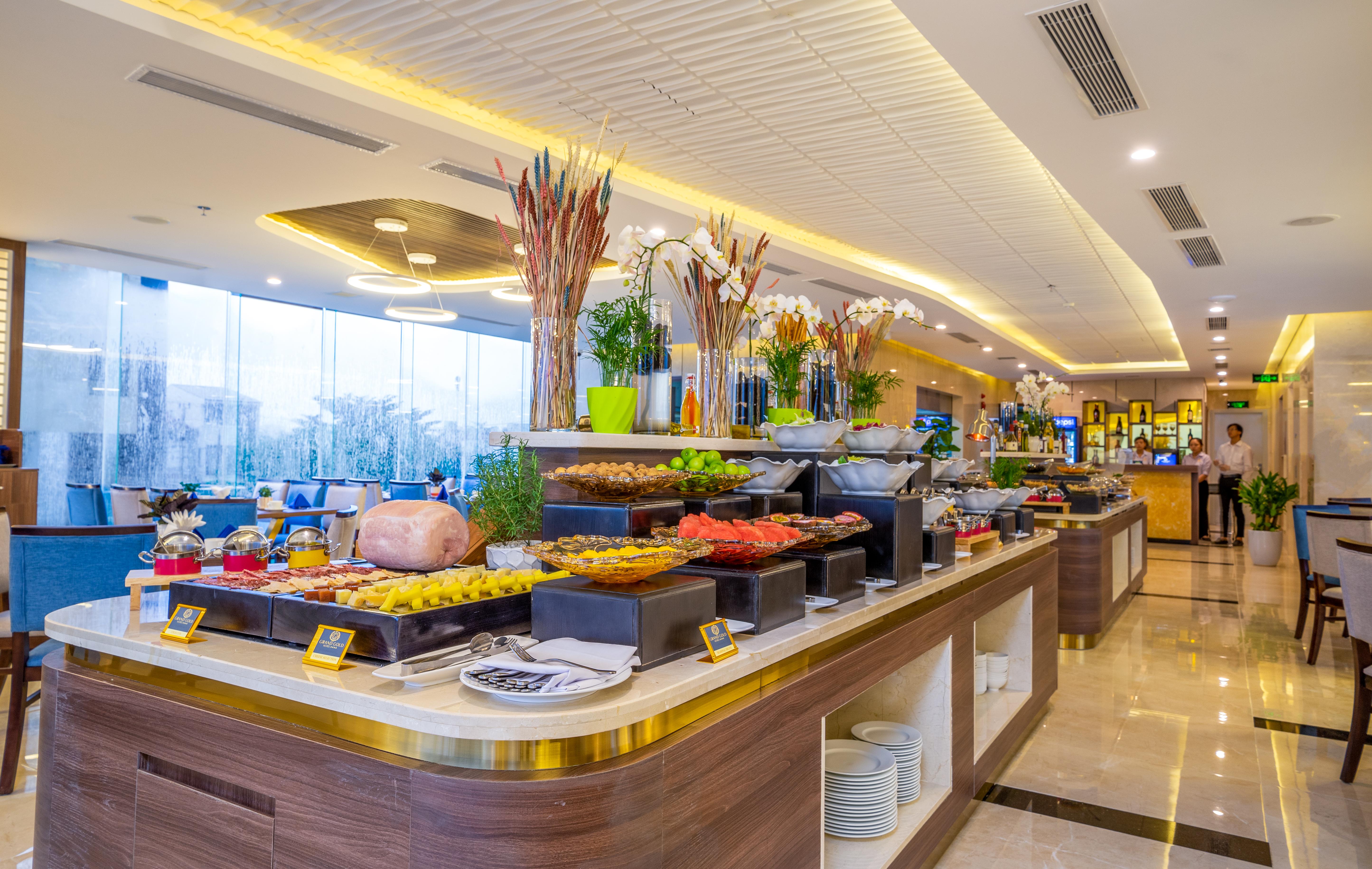 Grand Gold Beach Hotel & Spa Da Nang Exterior photo