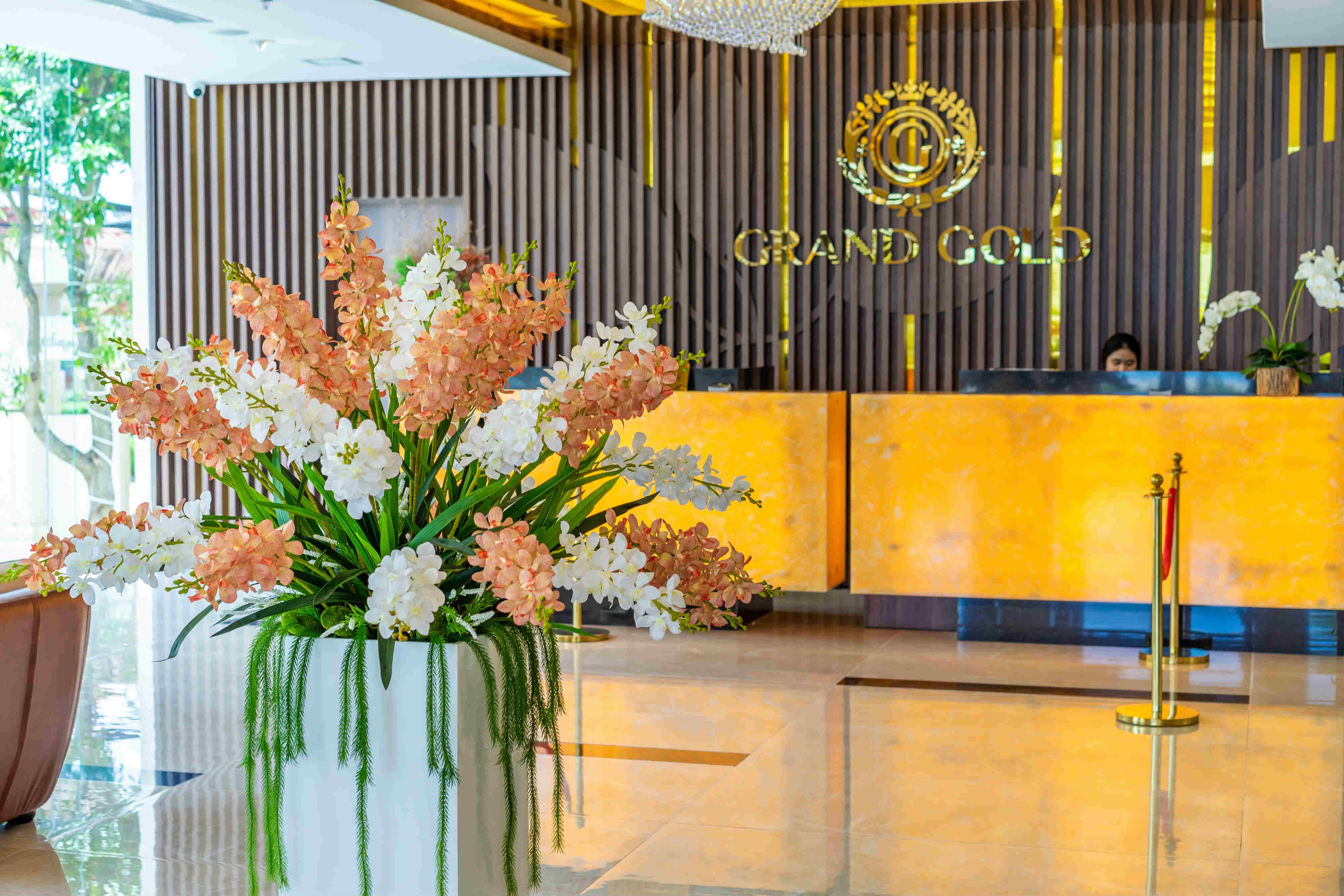 Grand Gold Beach Hotel & Spa Da Nang Exterior photo