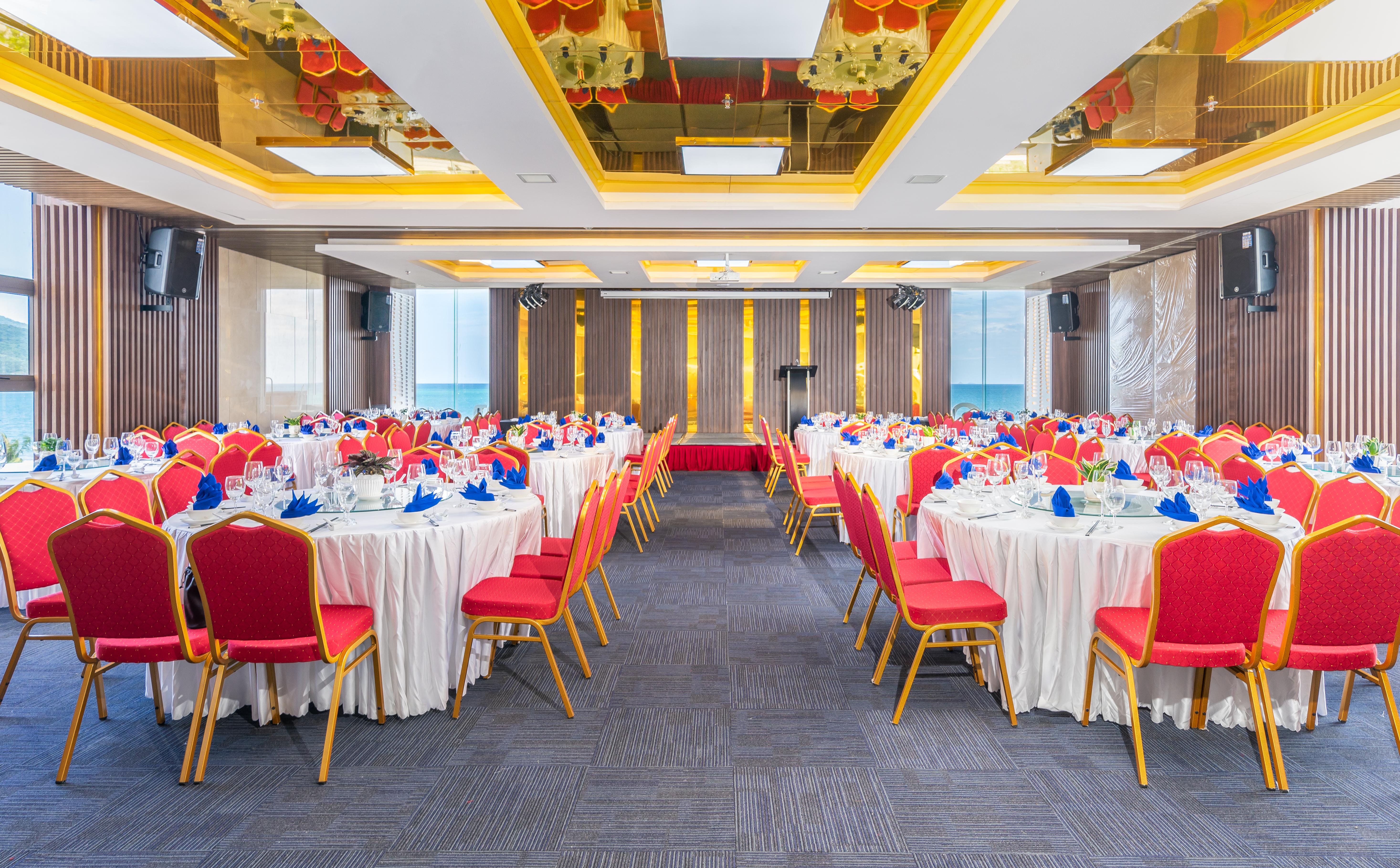 Grand Gold Beach Hotel & Spa Da Nang Exterior photo