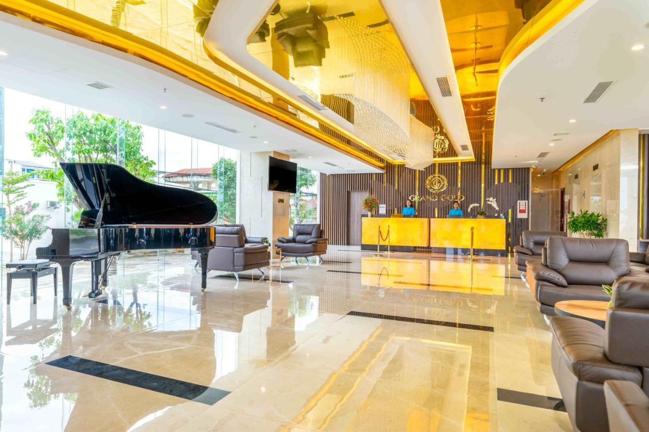Grand Gold Beach Hotel & Spa Da Nang Exterior photo